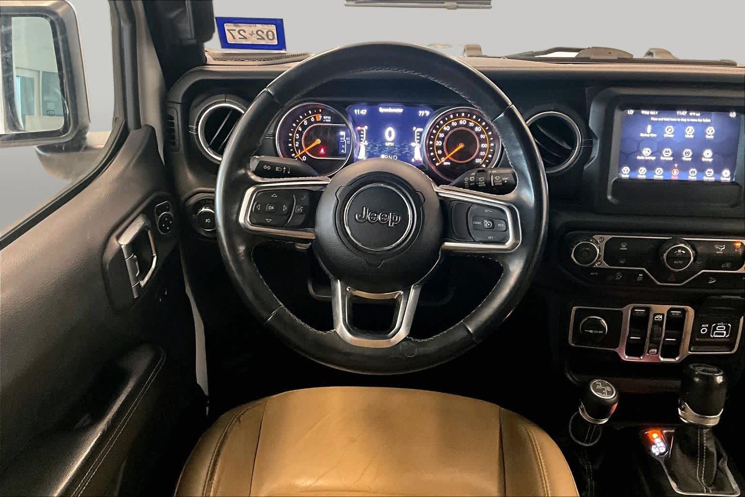 Used 2018 Jeep Wrangler Unlimited Sahara w/ LED Lighting Group AWD/4WD image 15