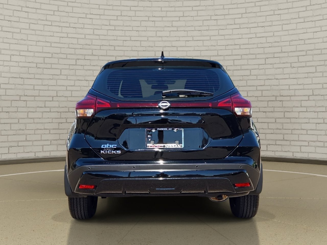 Used 2025 Nissan Kicks Play S FWD image 6