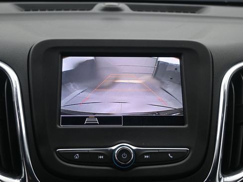 Used 2023 Chevrolet Equinox LS FWD image 11