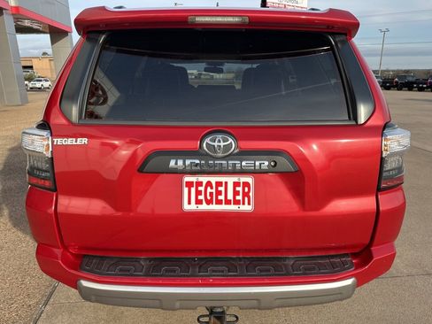 Used 2016 Toyota 4Runner Trail Premium image 6