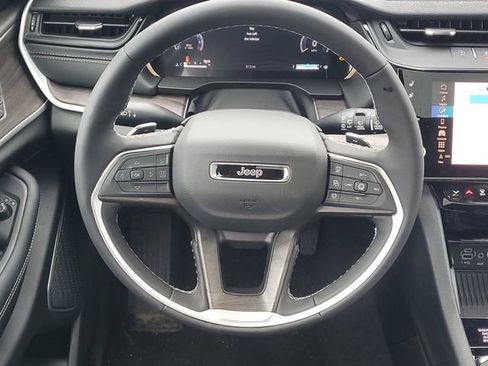 New 2026 Jeep Grand Cherokee L Limited AWD/4WD image 15