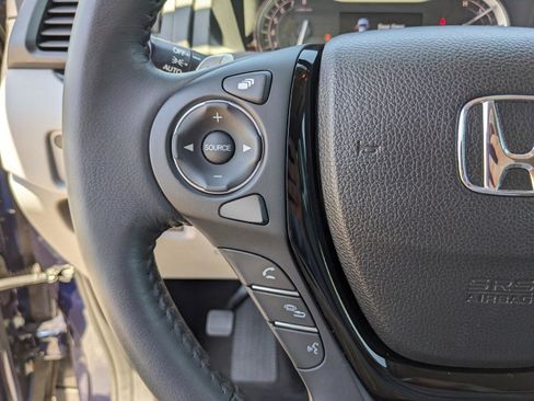 Used 2018 Honda Pilot Touring image 33