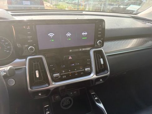 Used 2022 Kia Sorento EX FWD image 27
