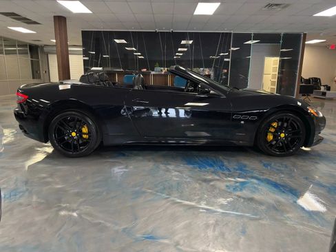 Used 2015 Maserati GranTurismo Sport RWD image 44