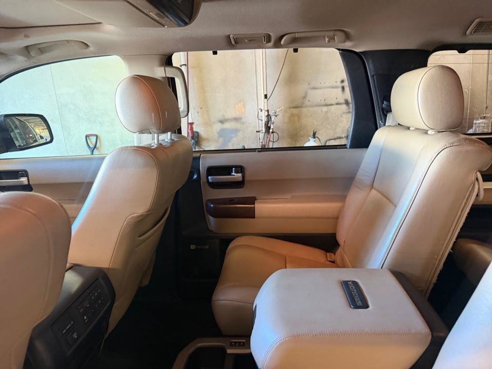 Used 2016 Toyota Sequoia Platinum AWD/4WD image 33