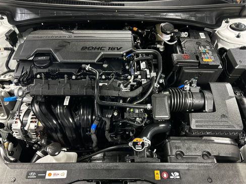 Used 2025 Hyundai Elantra Sport image 24