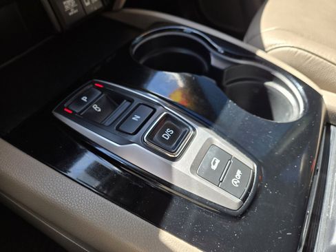 Used 2020 Honda Pilot Touring image 21