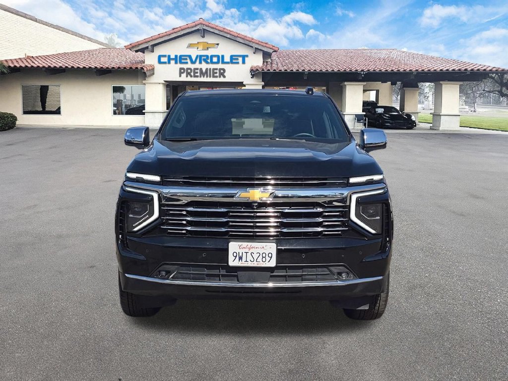 Used 2026 Chevrolet Suburban Premier AWD/4WD image 3