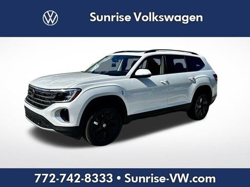 New 2026 Volkswagen Atlas SE image 1