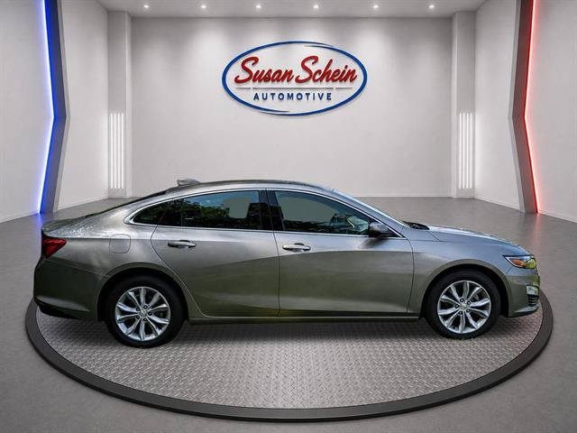 Used 2023 Chevrolet Malibu LT FWD image 2