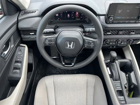 New 2025 Honda Accord SE image 31