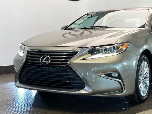 Used 2016 Lexus ES 350 image 7