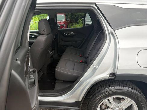 Certified 2022 GMC Terrain SLE w/ Driver Convenience Package AWD/4WD image 27