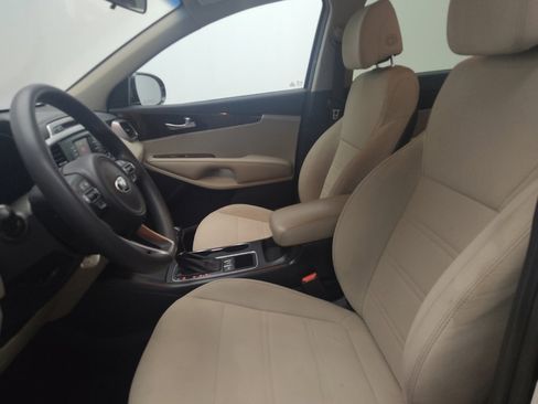 Used 2017 Kia Sorento AWD image 17