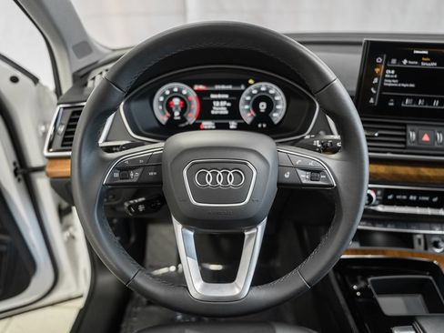 Used 2023 Audi Q5 2.0T Premium Plus w/ Premium Plus Package AWD/4WD image 30