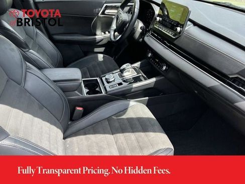 Used 2024 Mitsubishi Outlander SE Black Edition AWD/4WD image 24
