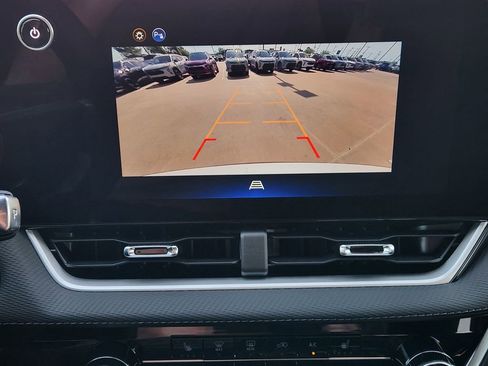 New 2026 Chevrolet Equinox LT FWD image 13