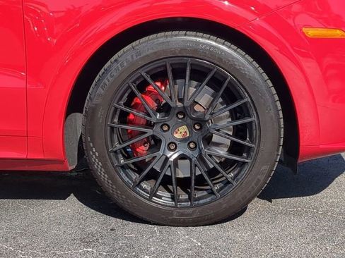 Used 2021 Porsche Cayenne GTS AWD/4WD image 11