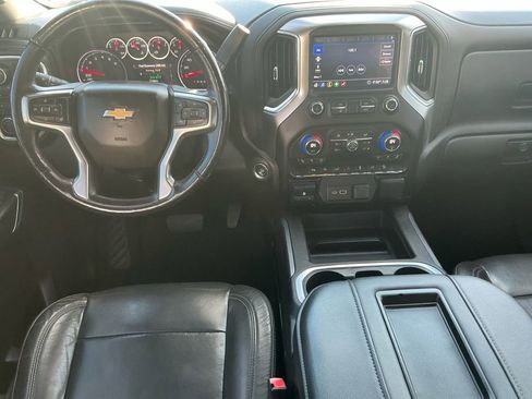 Used 2020 Chevrolet Silverado 1500 LTZ w/ LTZ Convenience Package image 17