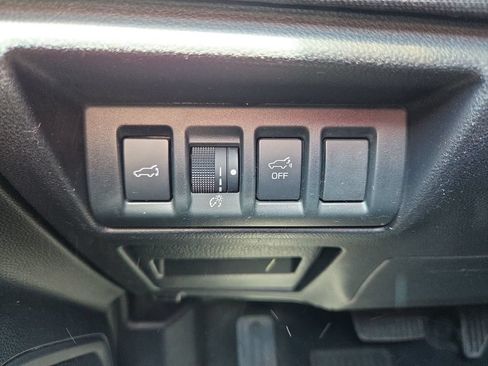 Used 2020 Subaru Outback Premium w/ Popular Package #1 AWD/4WD image 27