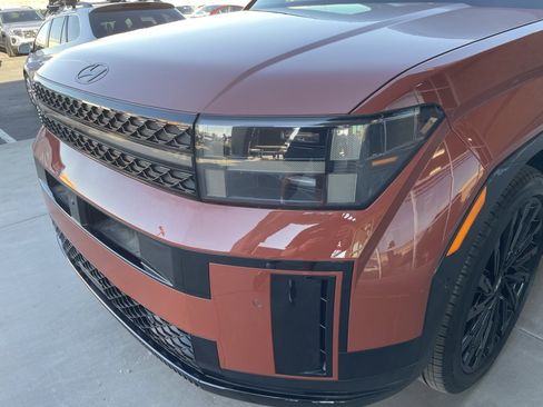 Used 2024 Hyundai Santa Fe Calligraphy image 9