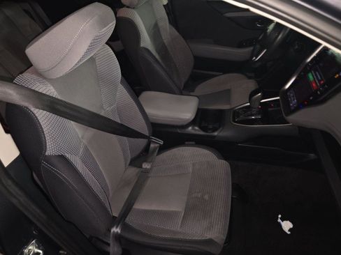 Used 2022 Subaru Outback Premium image 12