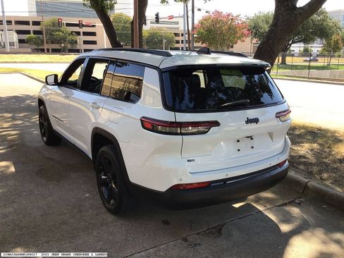 Used 2021 Jeep Grand Cherokee L Laredo RWD image 4