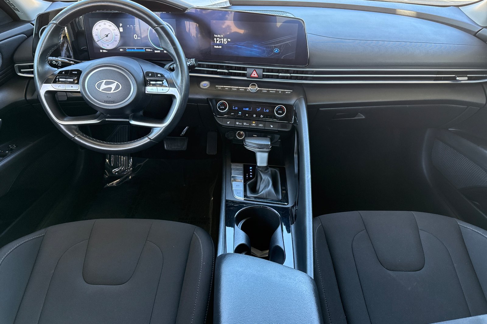 Used 2025 Hyundai Elantra SEL FWD image 20
