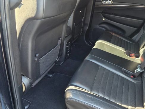 Used 2020 Jeep Grand Cherokee Limited X image 17