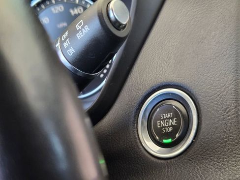 Used 2021 Cadillac XT4 Premium Luxury image 19