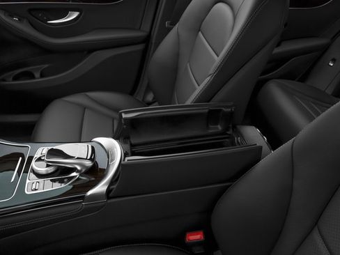 Used 2017 Mercedes-Benz GLC 300 4MATIC image 18