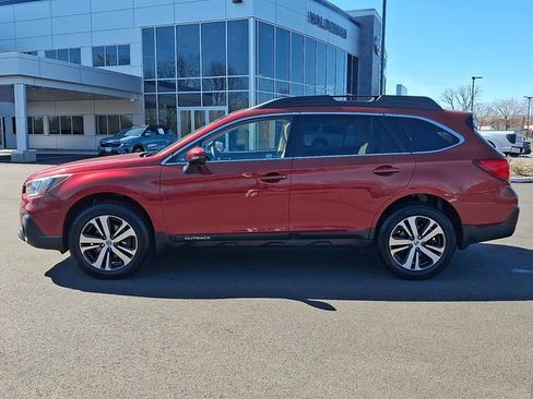 Used 2018 Subaru Outback 2.5i Limited AWD/4WD image 4