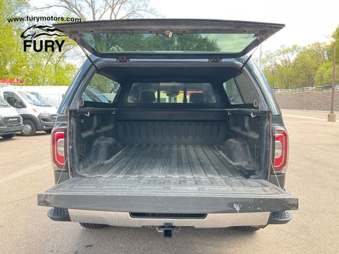 Used 2017 GMC Sierra 1500 SLT w/ SLT Premium Package AWD/4WD image 21