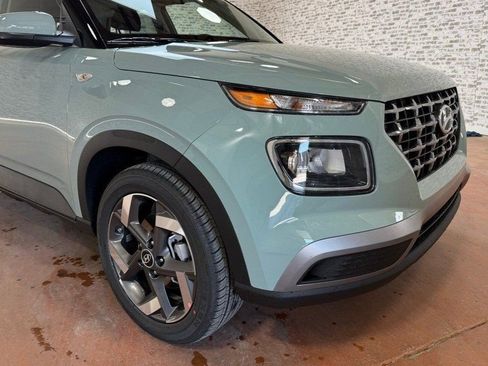 New 2026 Hyundai Venue SEL image 20