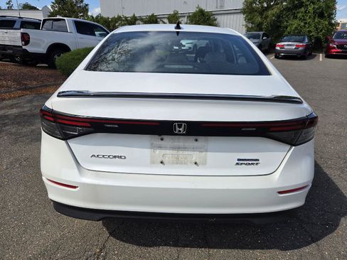 Used 2024 Honda Accord Sport image 4