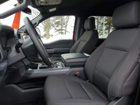 Used 2025 Ford F150 XLT w/ Equipment Group 302A MID image 5