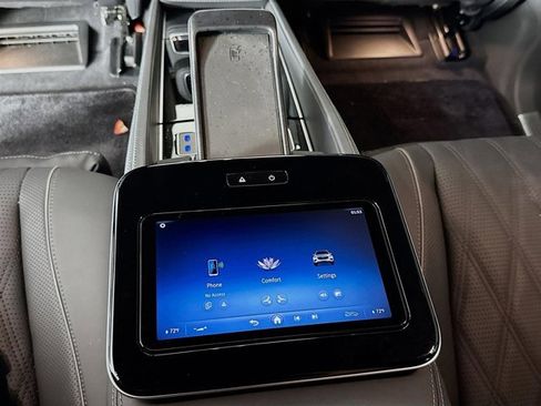 Used 2024 Mercedes-Benz Maybach GLS 600 4MATIC image 28