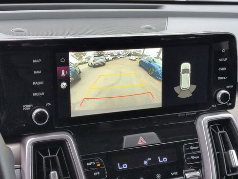 Used 2022 Kia Sorento S FWD image 15