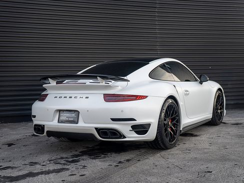 Certified 2015 Porsche 911 Turbo image 27