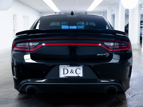 Used 2018 Dodge Charger SRT Hellcat image 5