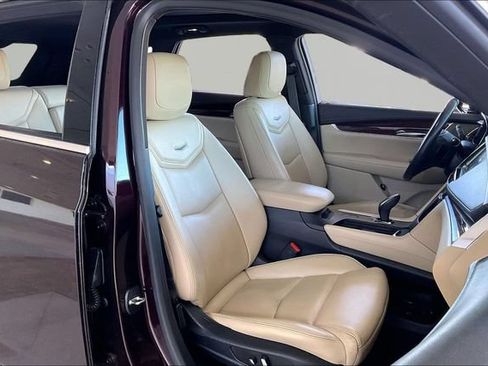 Used 2018 Cadillac XT5 Premium Luxury FWD image 20