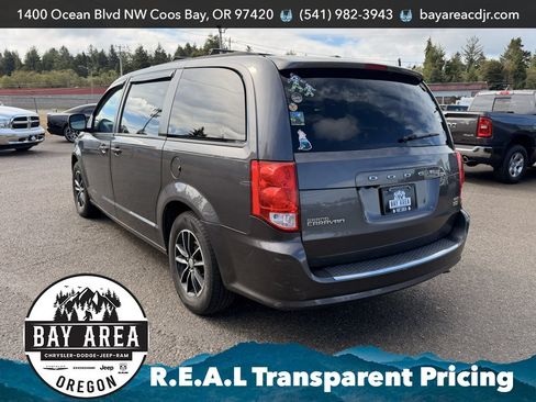 Used 2018 Dodge Grand Caravan GT FWD image 7