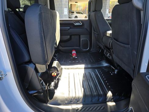 Used 2024 Chevrolet Silverado 3500 LT w/ Convenience Package image 29