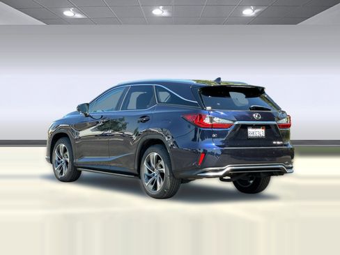 Used 2018 Lexus RX 350L Luxury w/ Cold Area Package (CT) FWD image 3