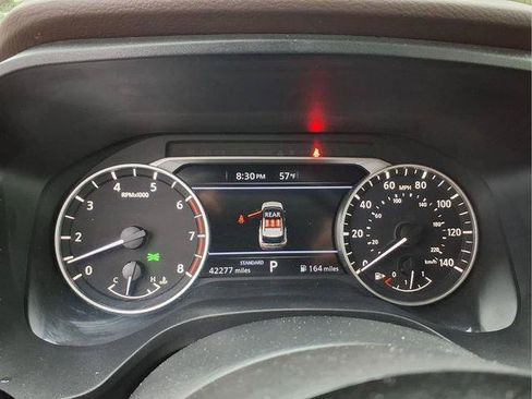 Used 2023 Nissan Rogue SV FWD image 25