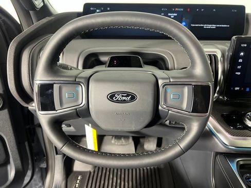 Used 2026 Ford Expedition Platinum w/ Stealth Appearance Package AWD/4WD image 15