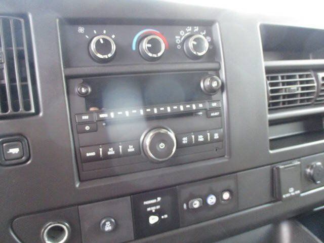 Used 2018 Chevrolet Express 3500 LT w/ LT Preferred Equipment Group RWD image 31