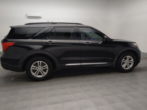 Used 2021 Ford Explorer XLT w/ Equipment Group 202A RWD image 10
