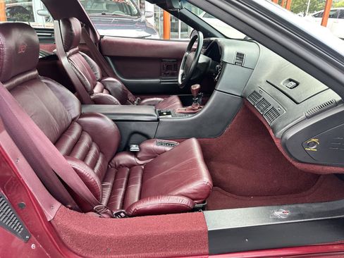 Used 1993 Chevrolet Corvette Coupe RWD image 10