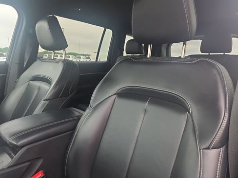 Used 2024 Jeep Grand Cherokee L Limited w/ Black Appearance Package AWD/4WD image 45